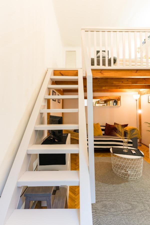 Lovely Little Loft Studio In The Heart Of Budapest Exterior photo