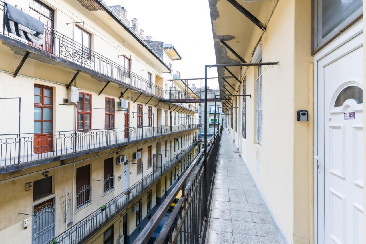 Lovely Little Loft Studio In The Heart Of Budapest Exterior photo