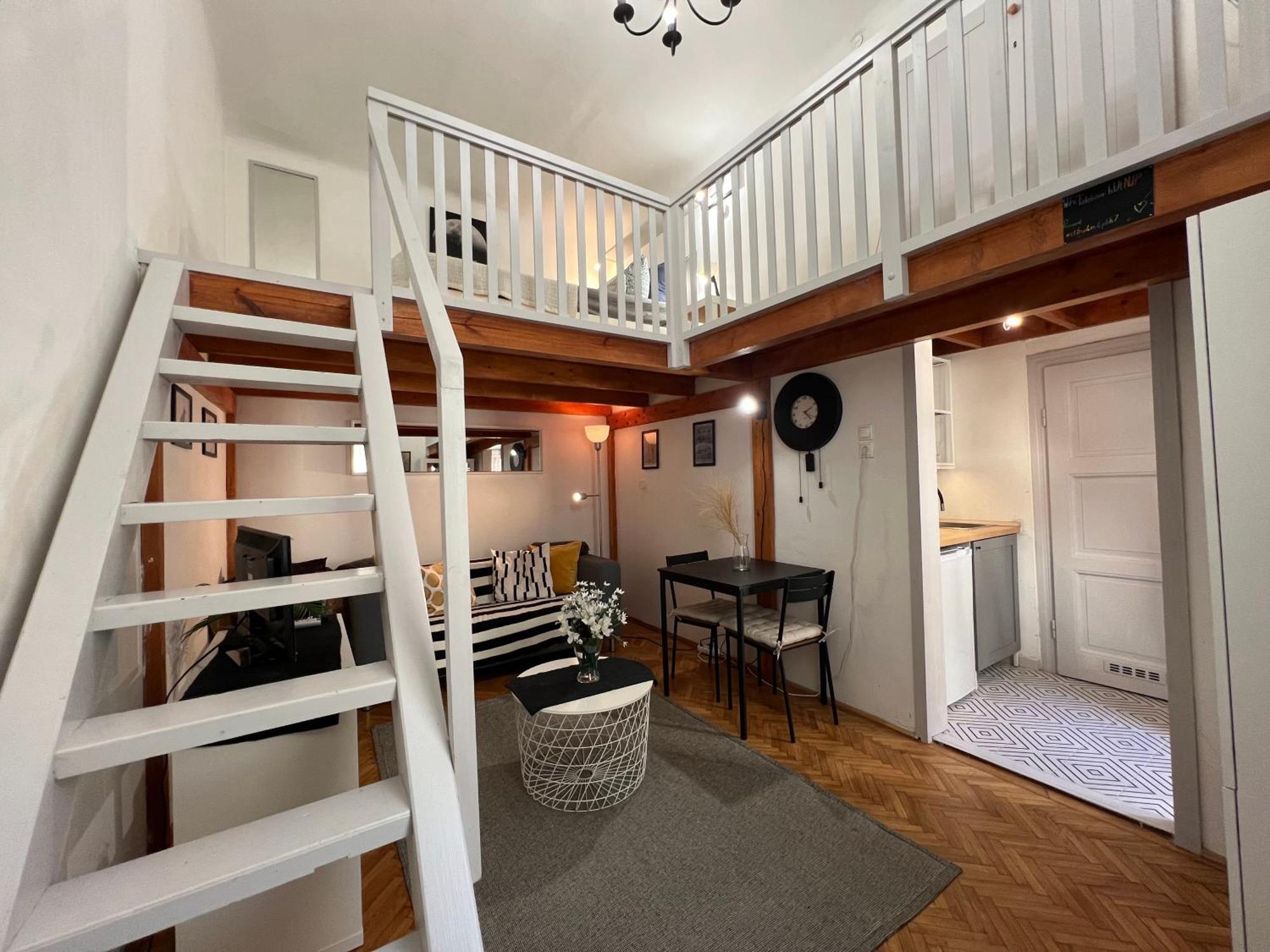 Lovely Little Loft Studio In The Heart Of Budapest Exterior photo